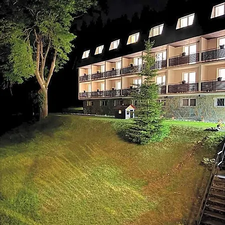 Horni Pramen Hotell 2*